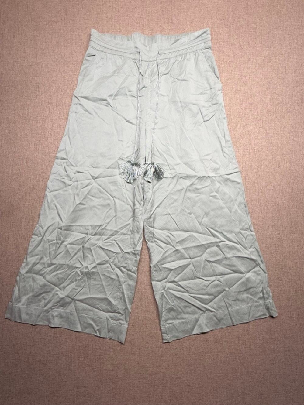 TravisMathew Women’s XS Sage Green Wide Leg Crop Pants Tassel Drawstring